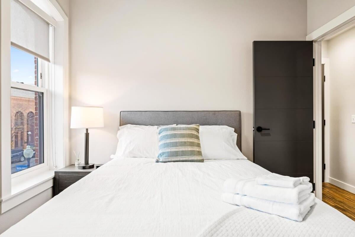 Avenue Hotel Downtown Golden Gold Miners Suite Экстерьер фото